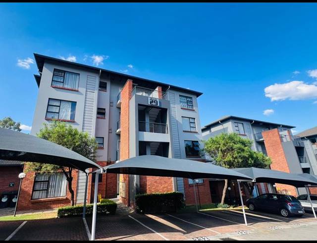 2 BEDROOM APARTMENT FOR SALE IN OAKDENE